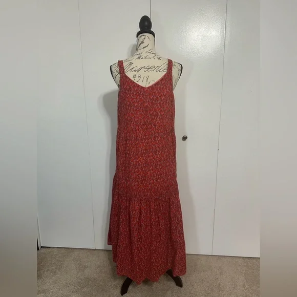 Joie Bondi Tiered Sleeveless Maxi Dress in a tea rose red print.  Size Small. - Picture 6 of 13
